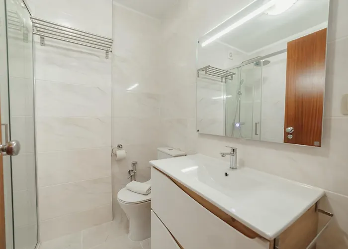 Appartement Espinho Modern 3 Bedroom By Vacationy *