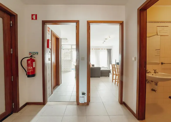 Espinho Modern 3 Bedroom By Vacationy Porto
