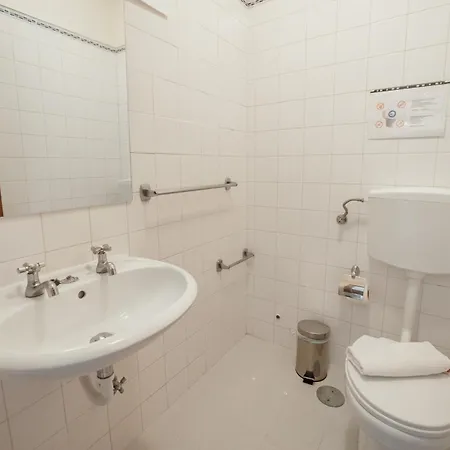 Espinho Modern 3 Bedroom By Vacationy Apartment *