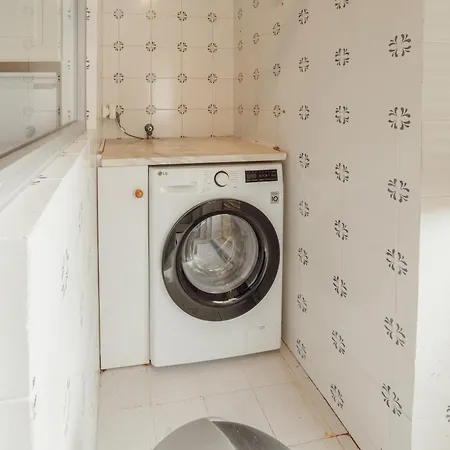 Espinho Modern 3 Bedroom By Vacationy * Porto