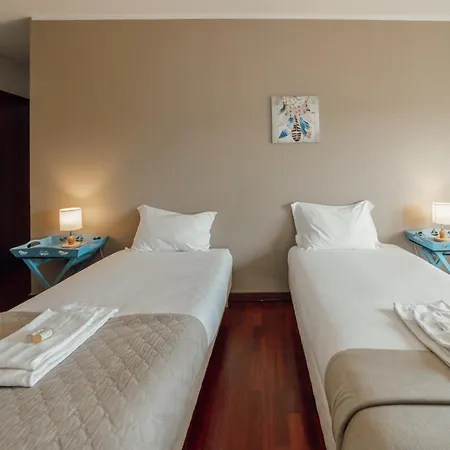 Espinho Modern 3 Bedroom By Vacationy Apartment *