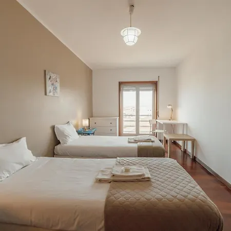 Espinho Modern 3 Bedroom By Vacationy Apartment *