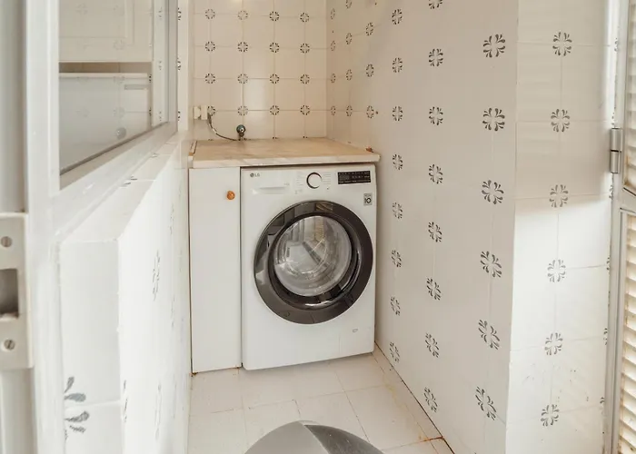 Espinho Modern 3 Bedroom By Vacationy * Porto