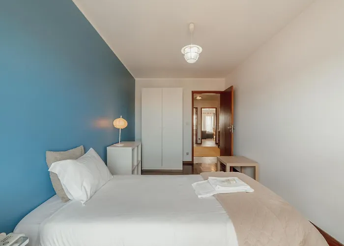 公寓 Espinho Modern 3 Bedroom By Vacationy