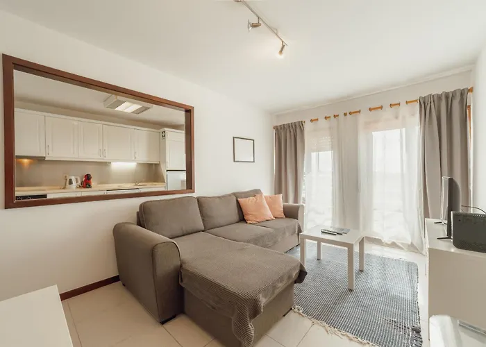 Espinho Modern 3 Bedroom By Vacationy * Porto