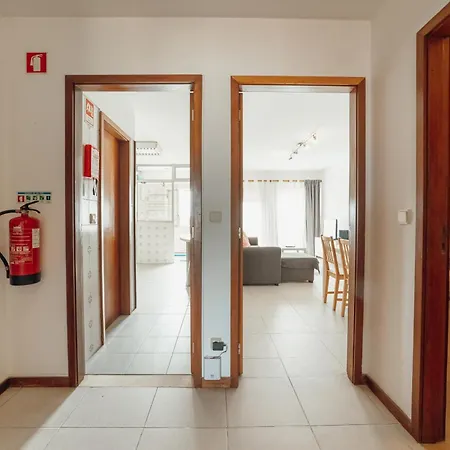 Espinho Modern 3 Bedroom By Vacationy Porto