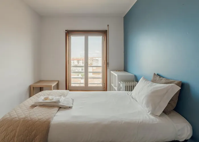 Apartment Espinho Modern 3 Bedroom By Vacationy