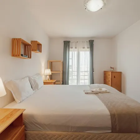 Espinho Modern 3 Bedroom By Vacationy Porto